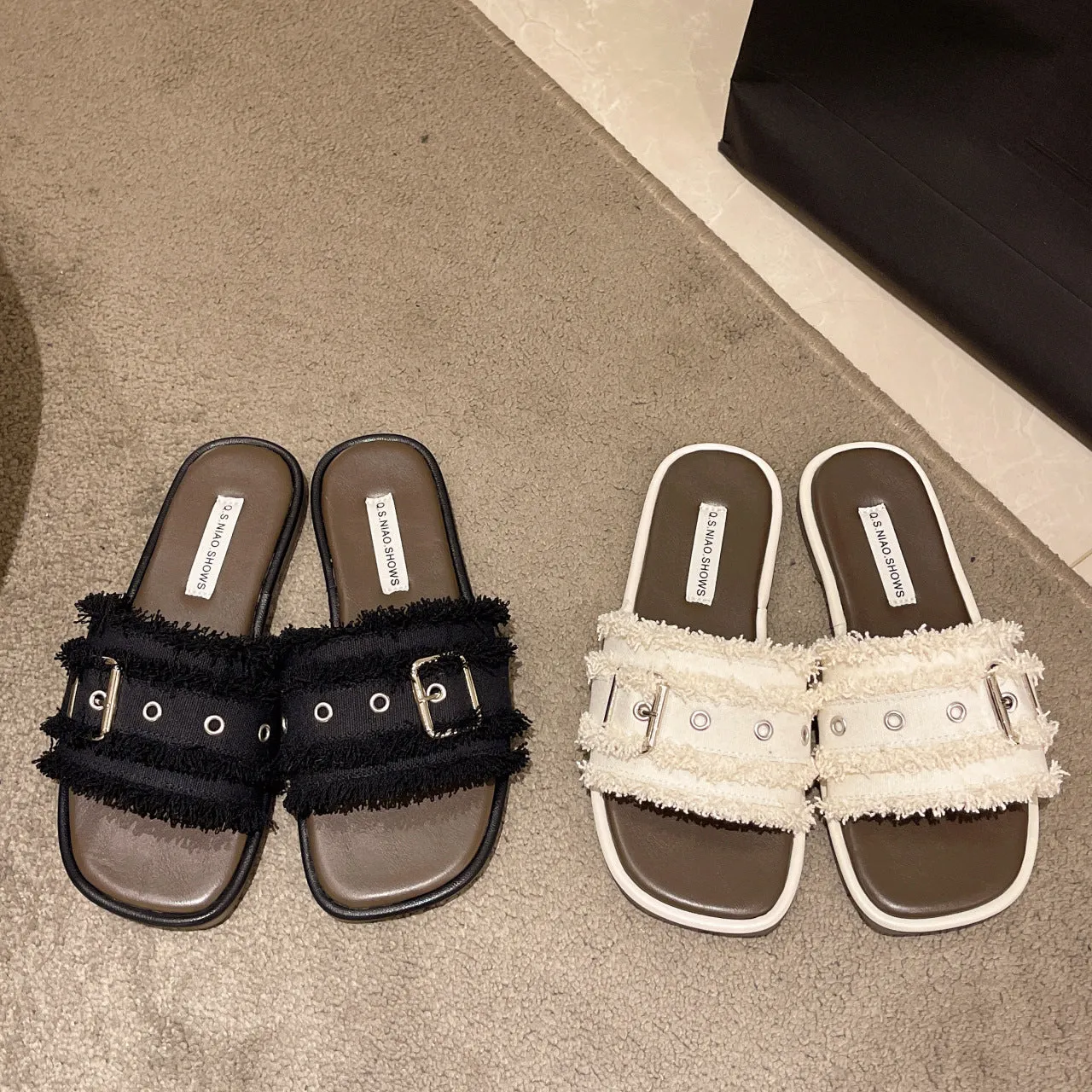 XIEYINSHE  Foreign Trade Sandals Women's Summer Wear  New Super Hot Belt Buckle Flat Non-Slip Seaside Beach Shoes
