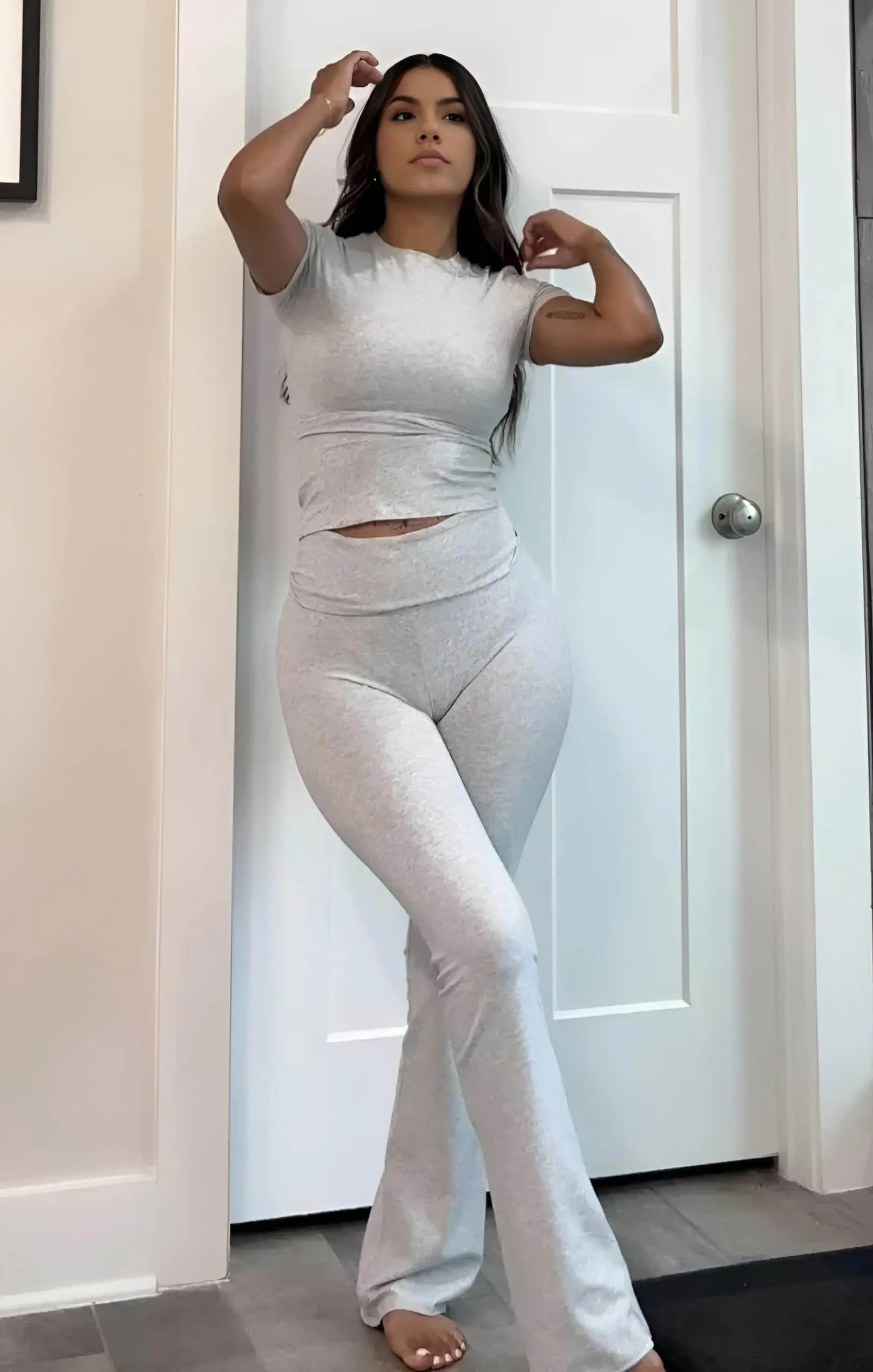 YETOWA Women's 2 Piece Lounge Outfits with Slim Short Sleeve Tops and Low Rise Flare Leggings Sets Versatile Yoga Fall Sweatsuit